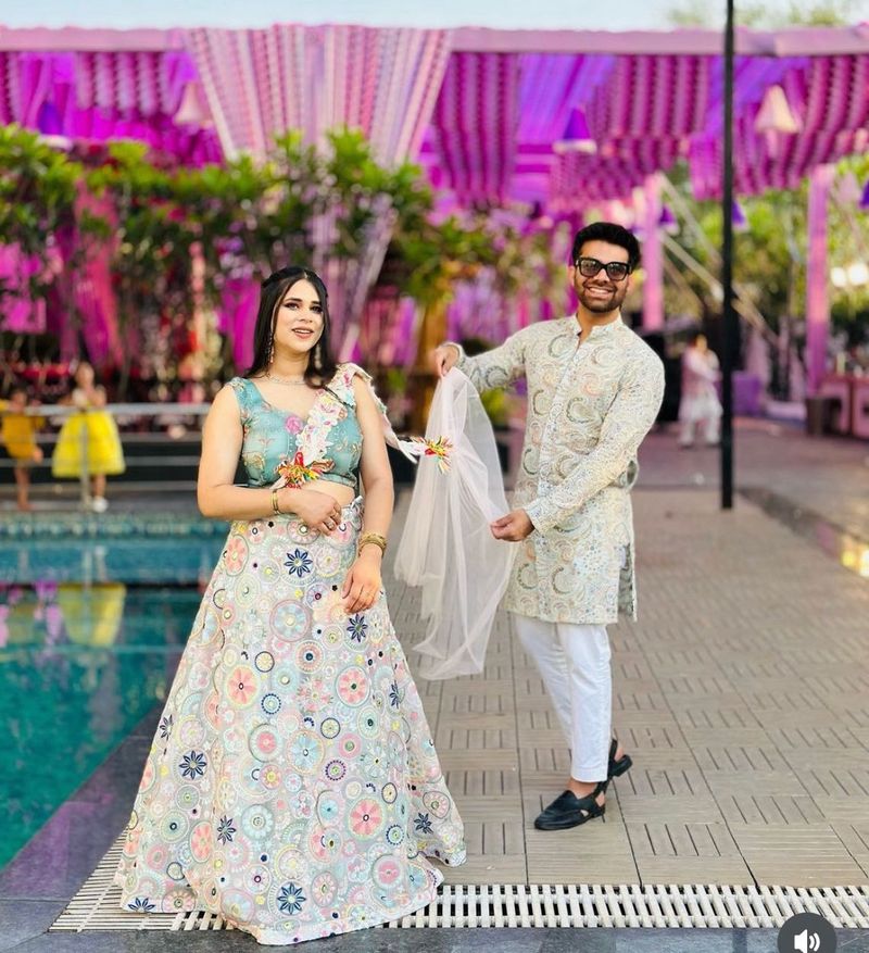Couple Dress