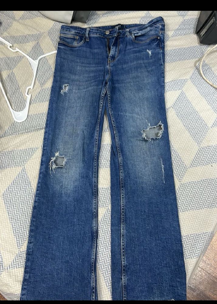 Distressed Wide Leg Jeans