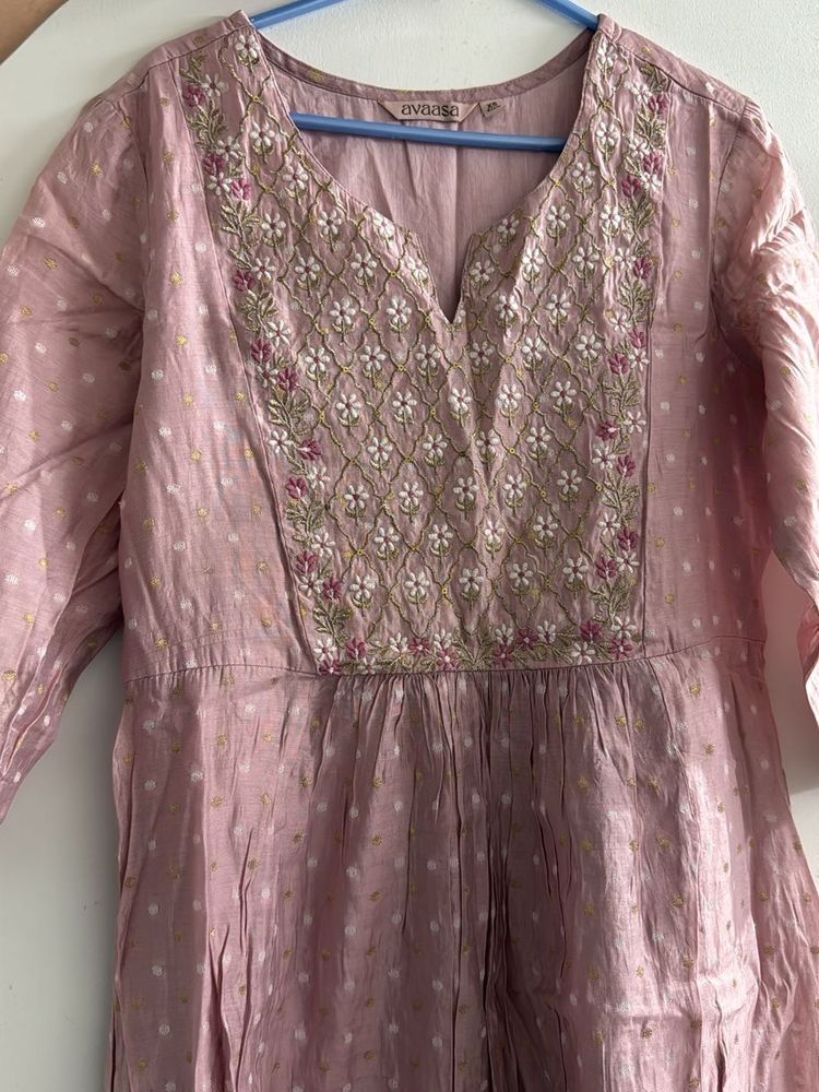Elegant Pink Embroidered Kurta