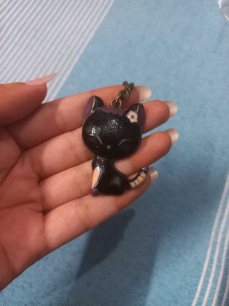 Cat Pendant Necklace