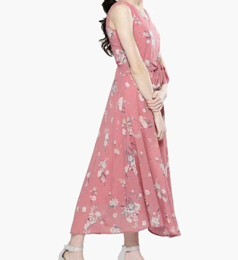 Floral Maxi Dress - Perfect for Summer!