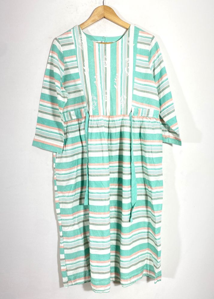 Max Light Green Long Kurta ( Women )