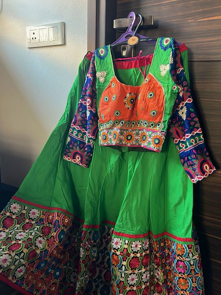 Green Navratri choli Set