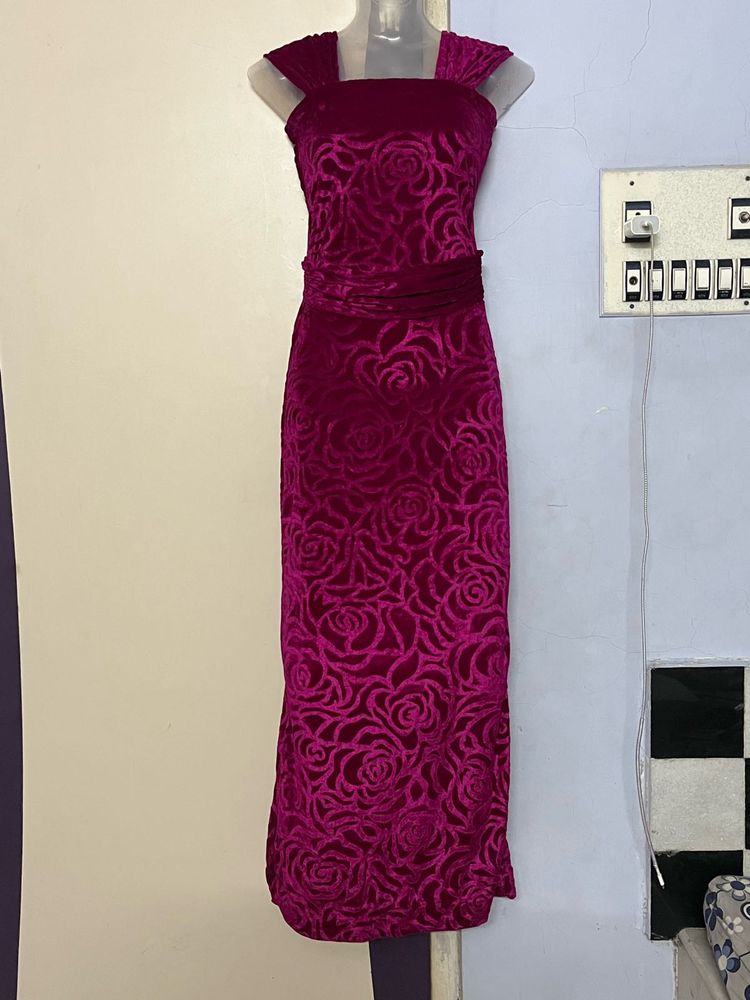 Pintrest Magenta Velvet Rose Dress