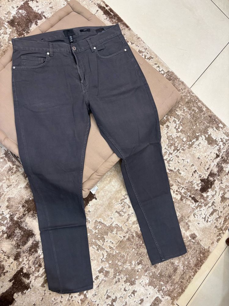H&amp;M Men&#39;s Grey Jeans