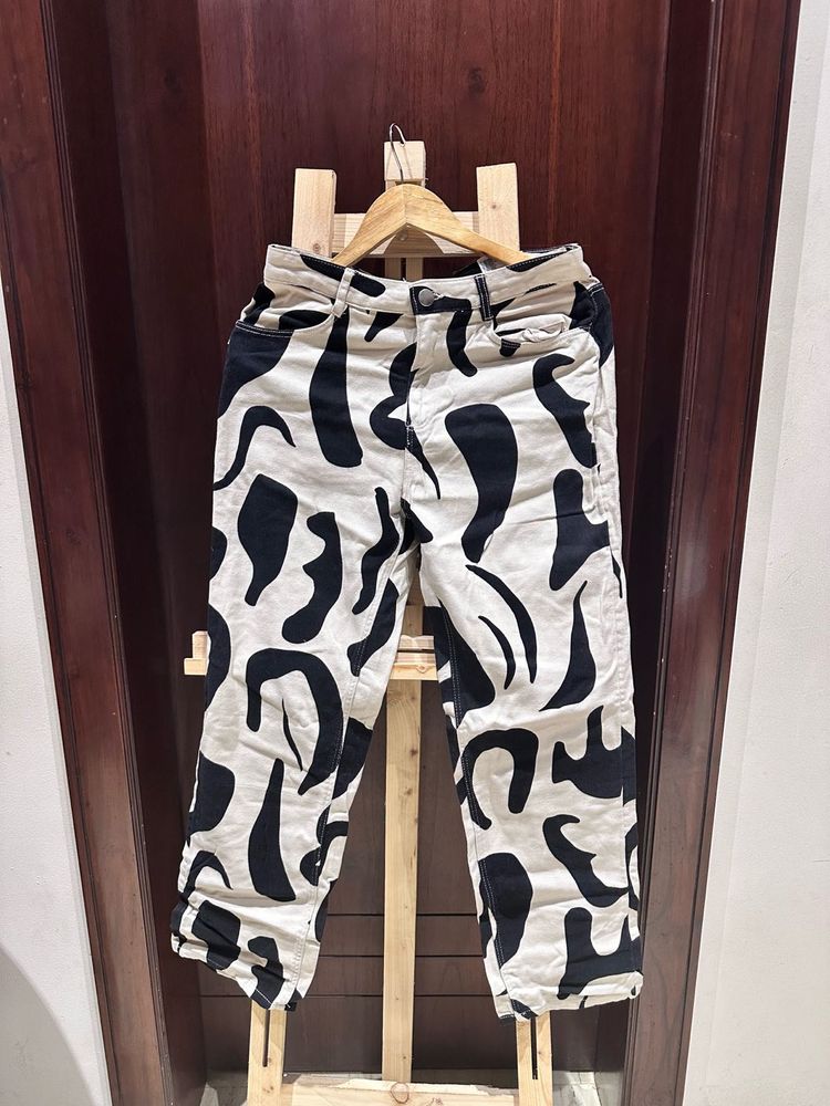 Trendy Patterned Casual Brand New Jeans