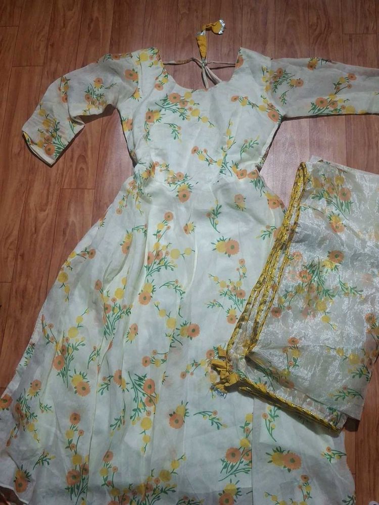 Floral anarkali Kurta Set