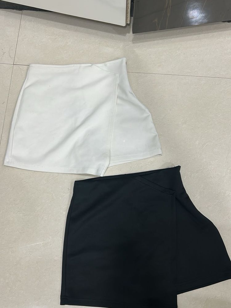 Asymmetric  Mini Skirt Set , pair of 2 ,black&amp;w