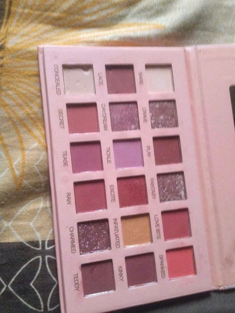 eye shadow
