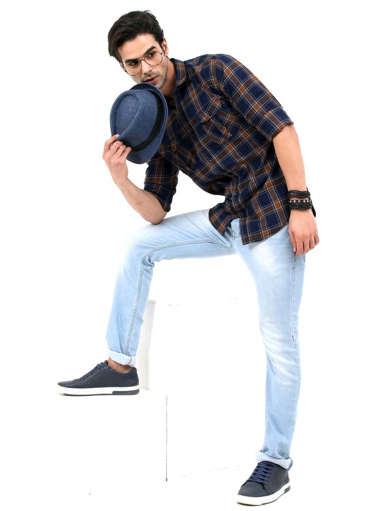 Branded Authentic wear new like swag stylish shirt  Travel friendly.