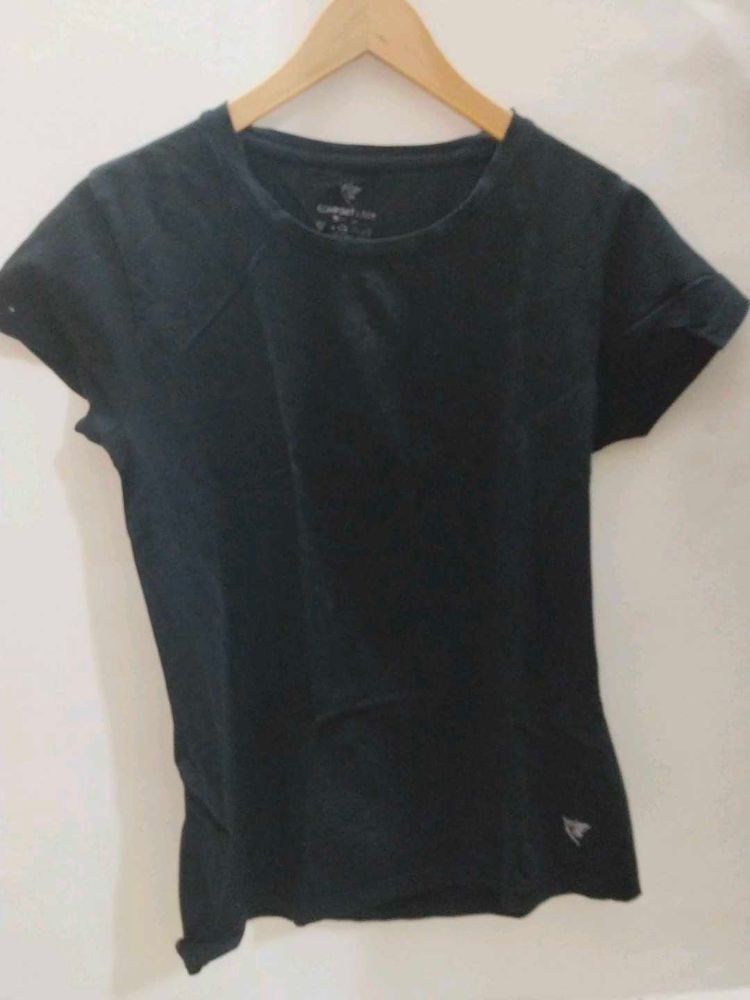 Comfort Revolution Black Tee