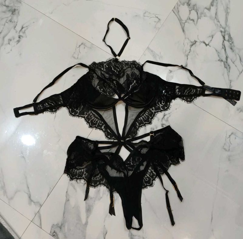 Black Lace Lingerie Set 38 to 40