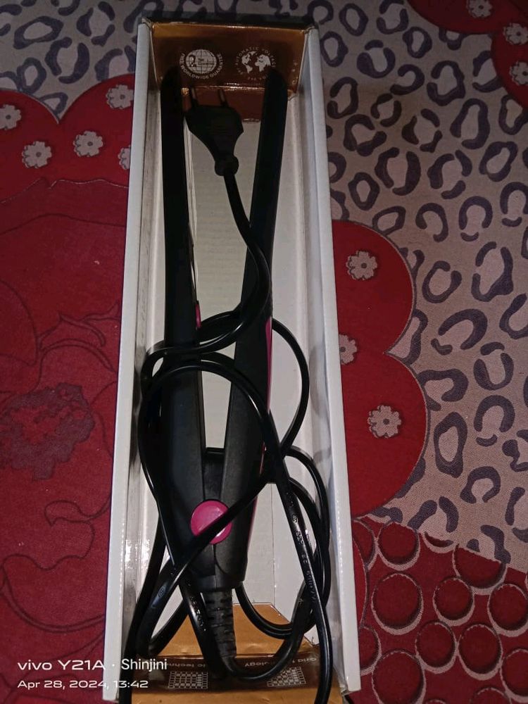 Kemei Original Professional Hair Straightener
