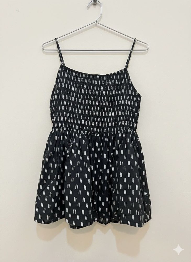 Cute Black &amp; White Top
