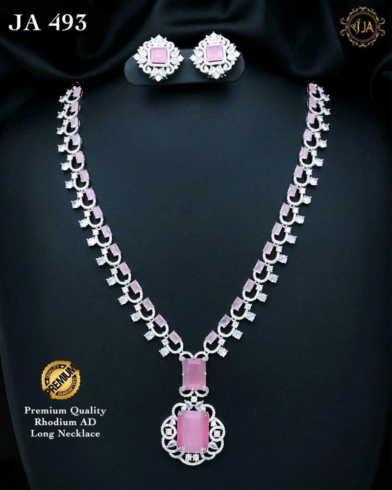 Elegant Necklace Set