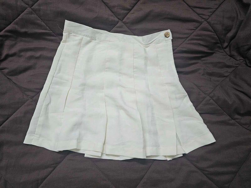 Solid Off-White Pleated Skirt