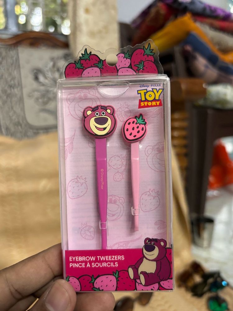 Eyebrows Tweezers