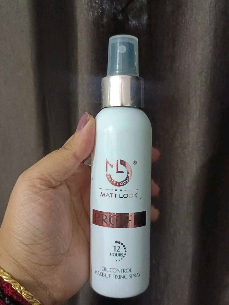 Matt Look Fixing Spray