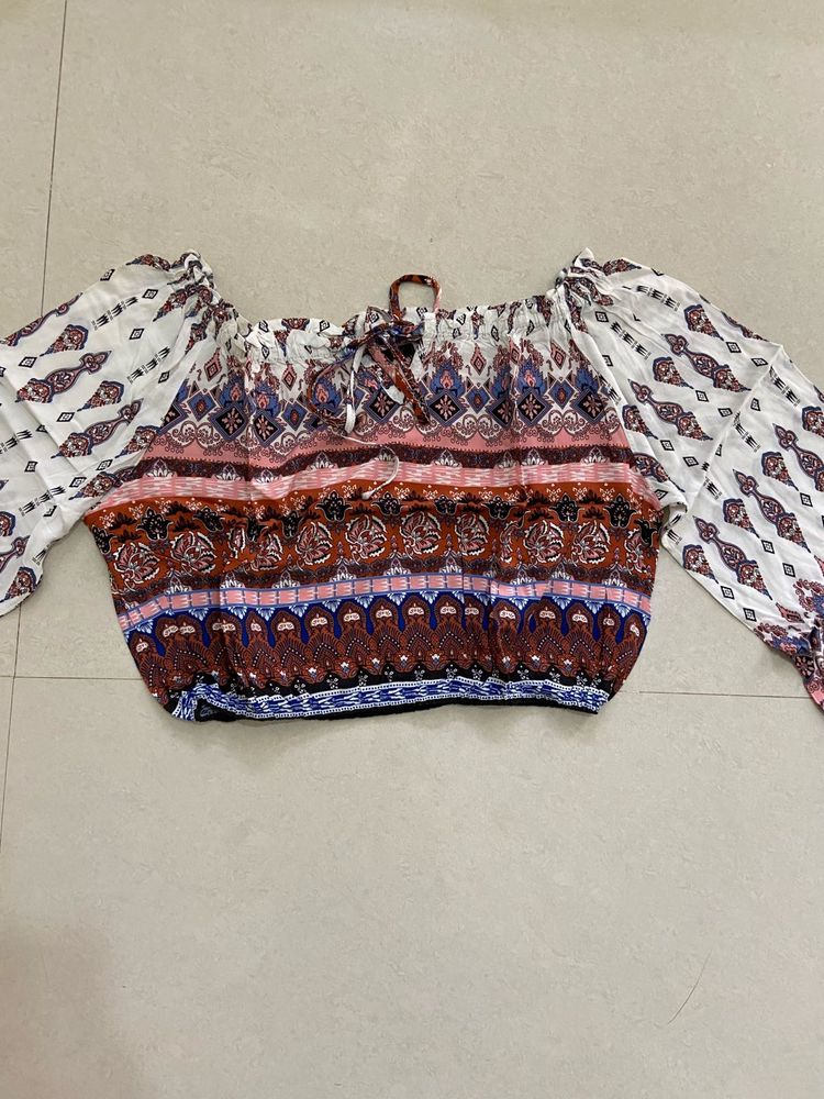 GINGER Patterned Off-Shoulder Top