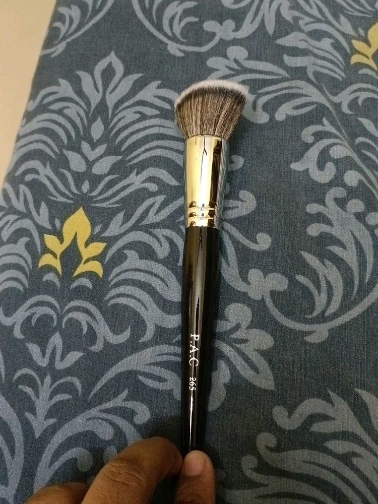 PAC 265 Makeup Brush