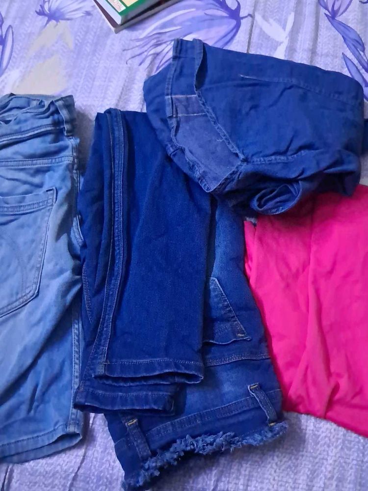 4 Dress 2 Denim Pant Benetton 1 Shirt One T- Shir