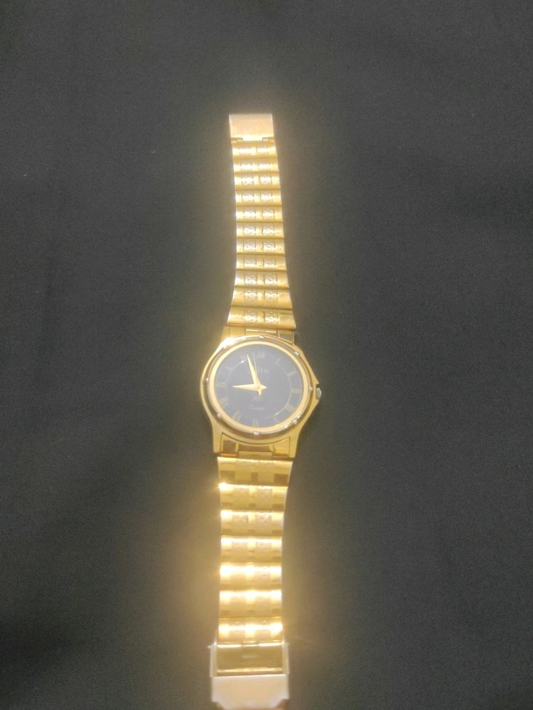 100 % Water Proof ALto QUARTZ Unisex Watch