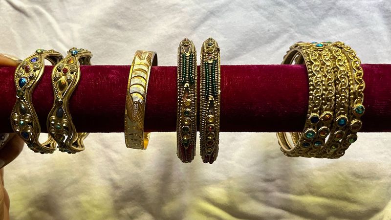 Elegant Bangles Combo