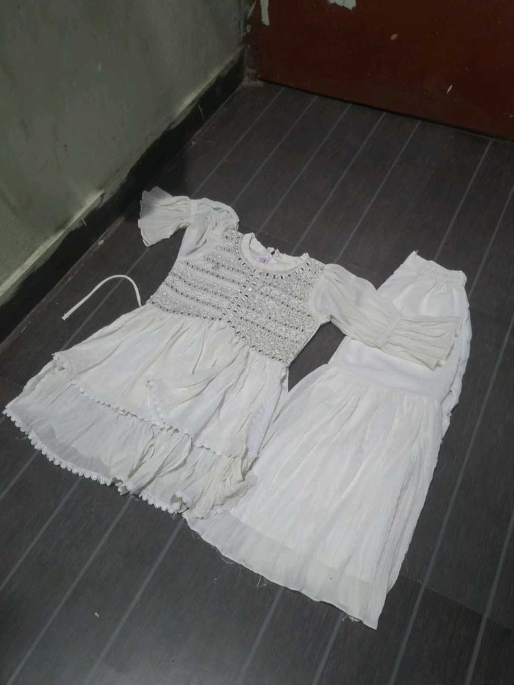 Girls&#39; White Salwar Kameez Set