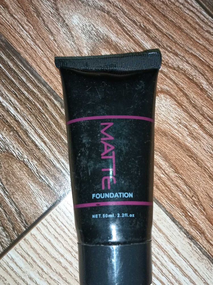 Matte Foundation