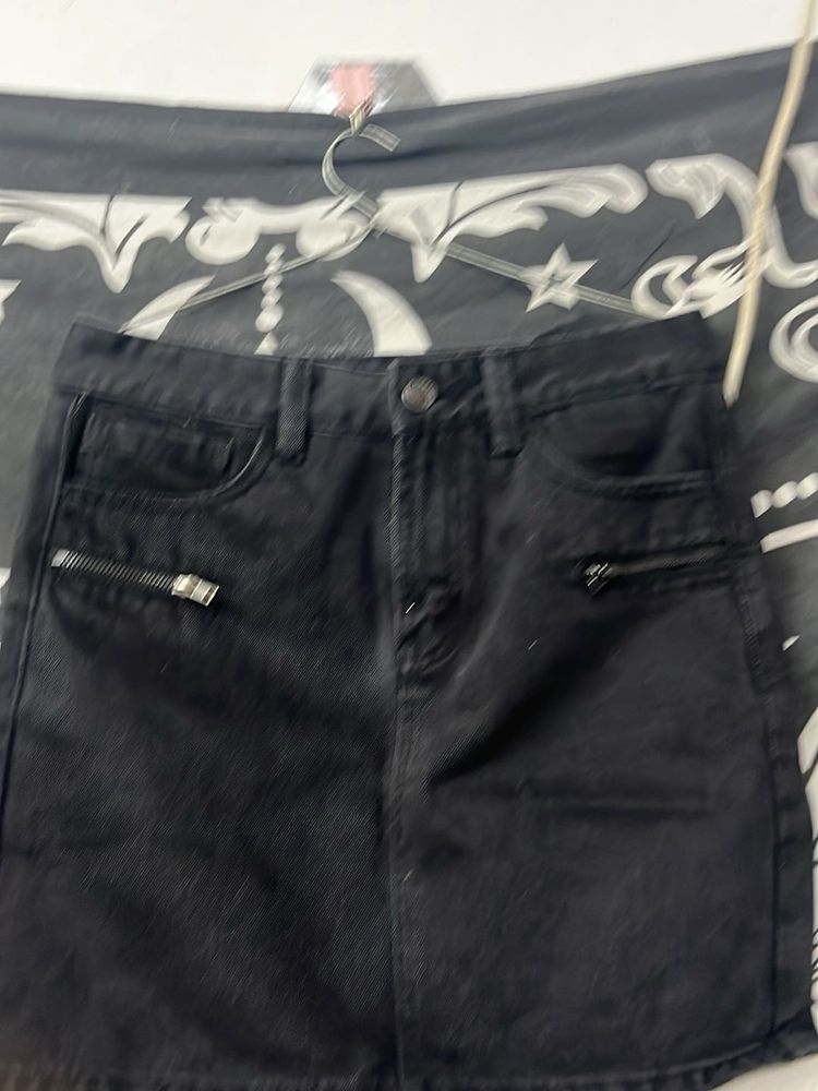 Black Minimini Skirt!!!!!!