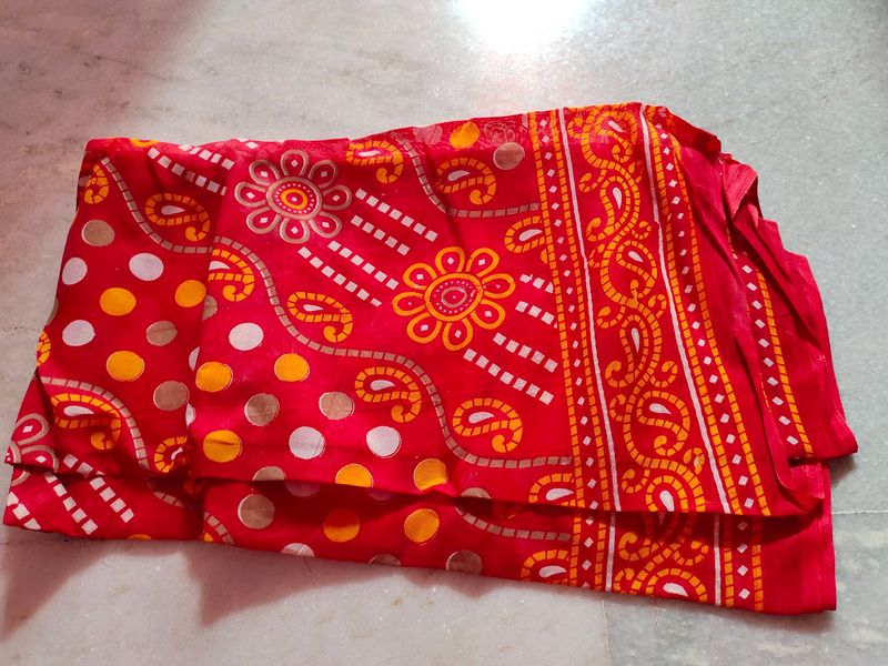 Beautiful Red Saree With Bandni Print