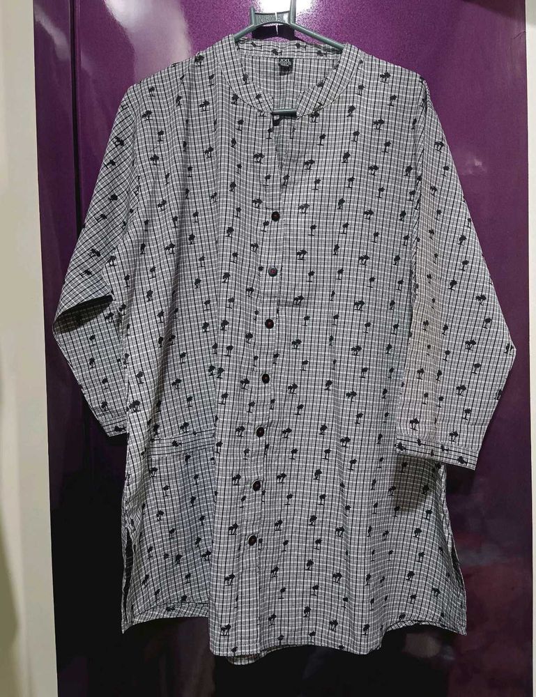 Patterned Button-Down Shirt 🤍