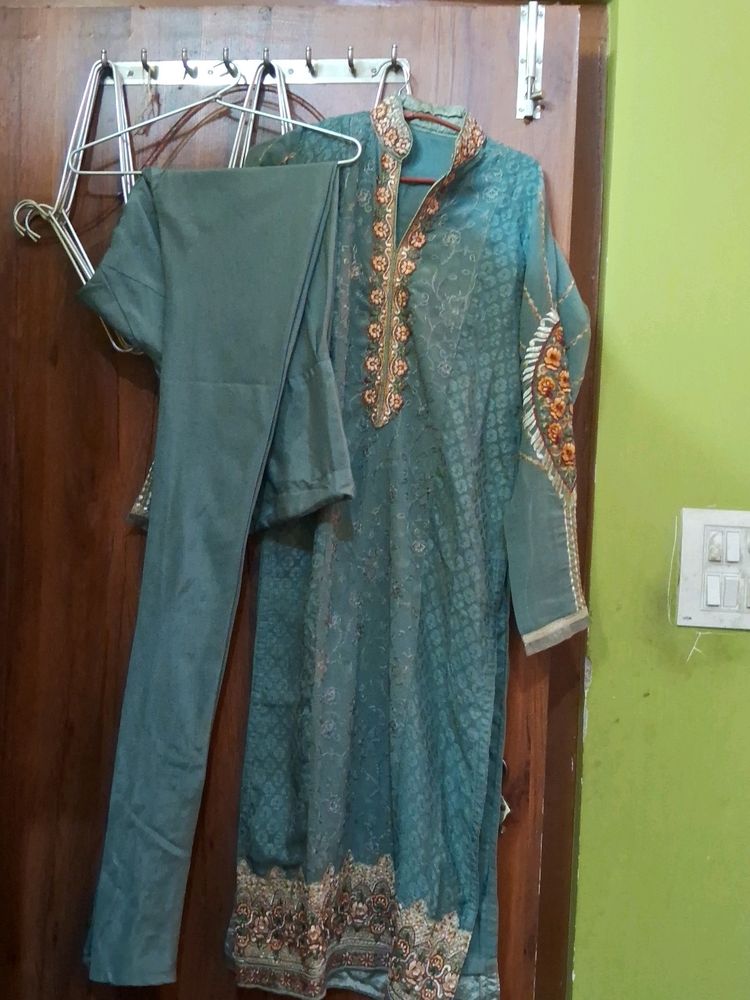 Kurta Set With Dupatta