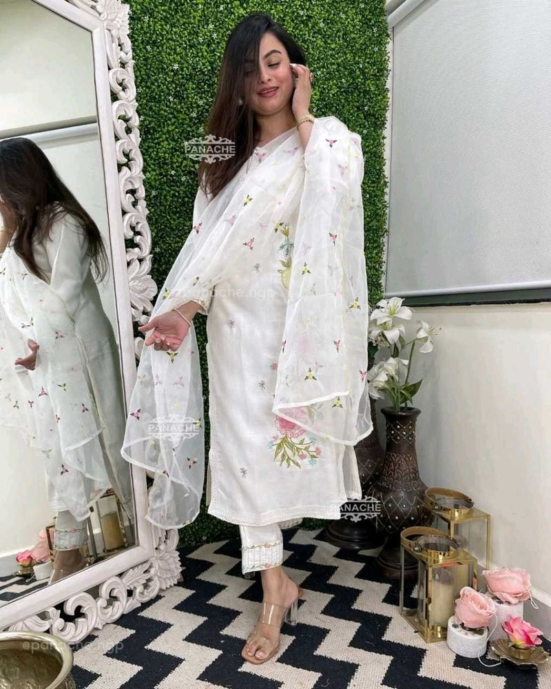 Beautiful Heavy Dupatta Set Upgrade Your Office We