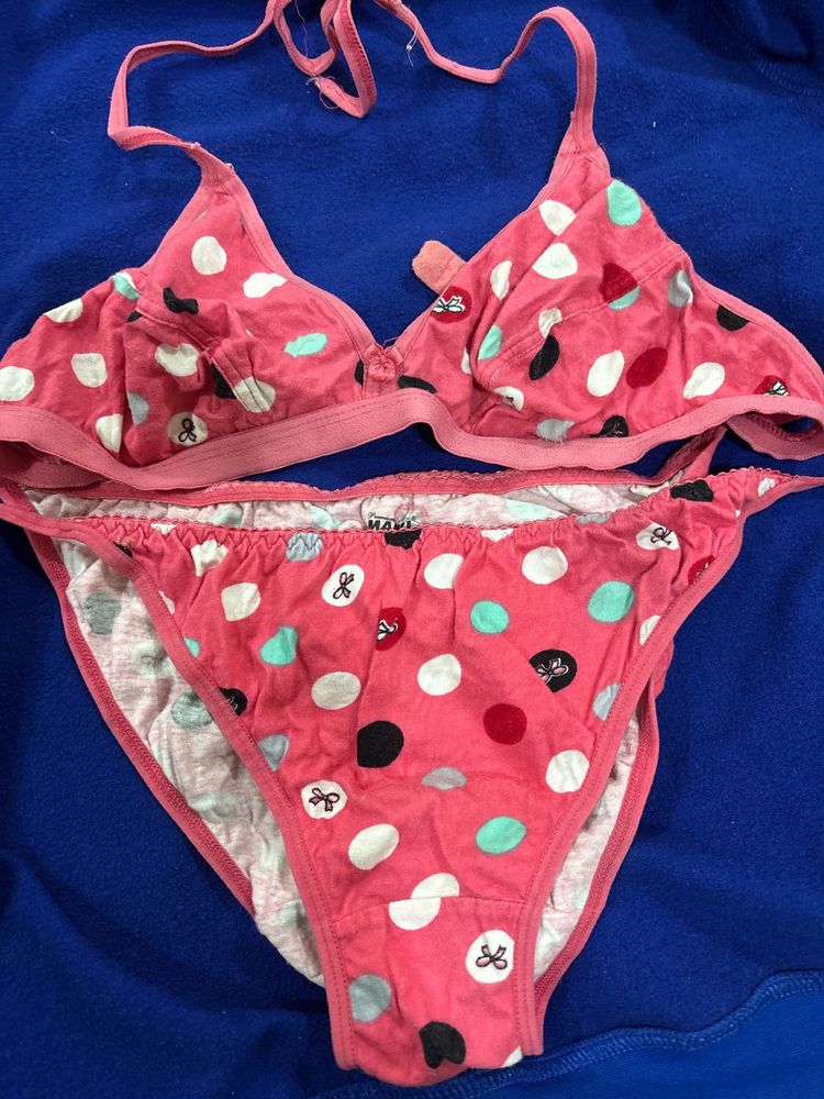 Bikini Pair