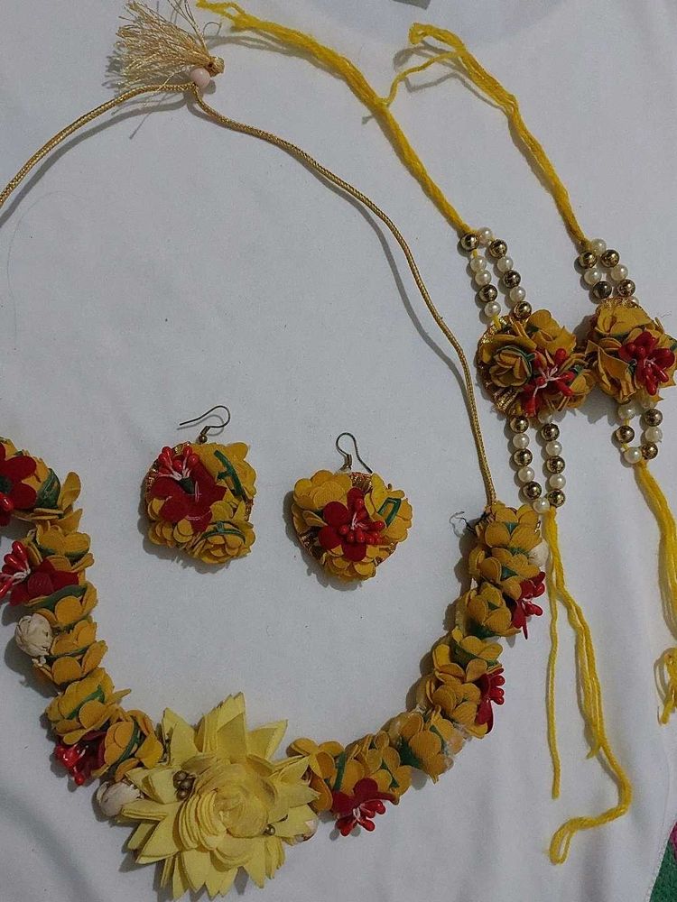 Floral Jewellery Set