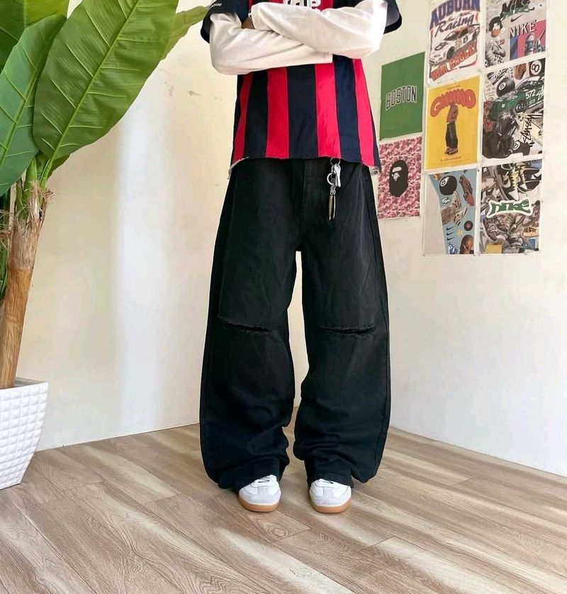 h&amp;m ripped Baggy Black Denim Jeans