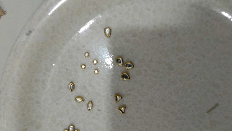 Kundan Stones