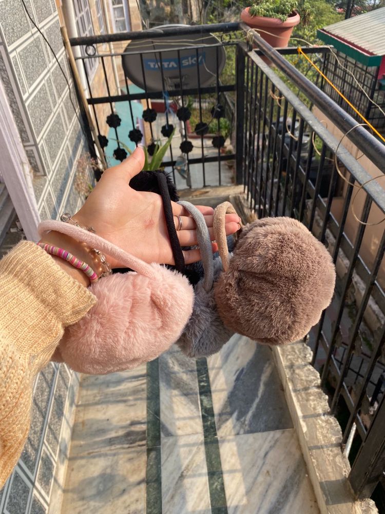 ‼️Fluffy Earmuffs Bundle‼️
