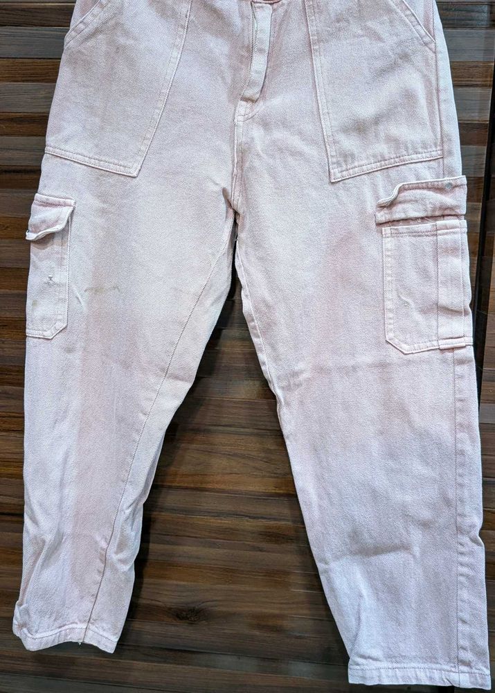 Women&#39;s Cargo.