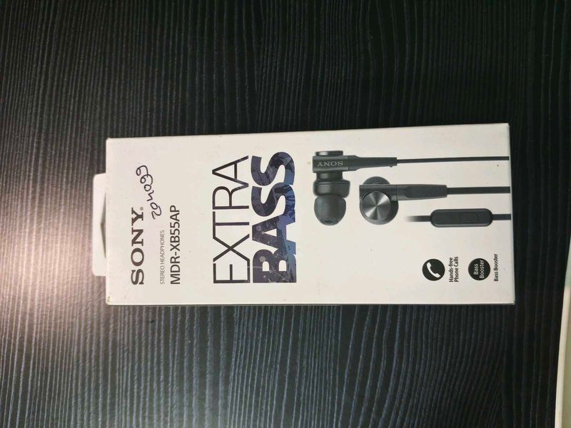 Sealed Pack Sony Earphones