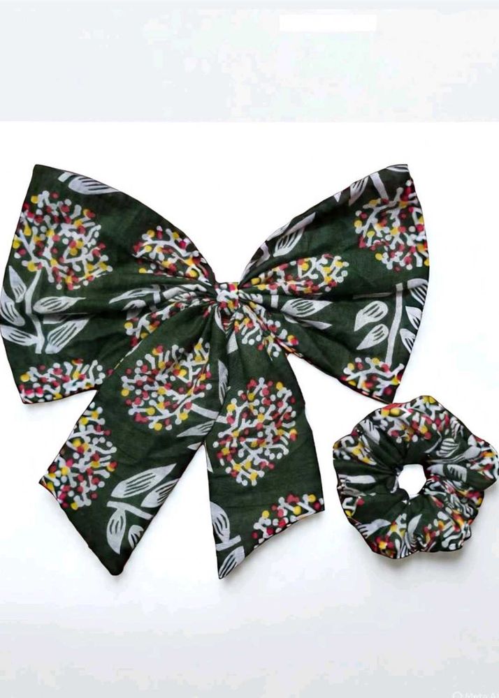 Hair Bow &amp; Scrunchie Set