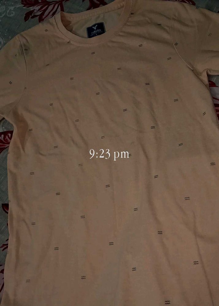 Aeropostale Graphic Tee - Size M