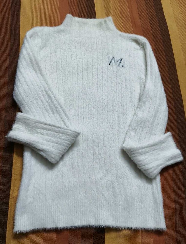 Women Cozy soft fur White Knit Sweater