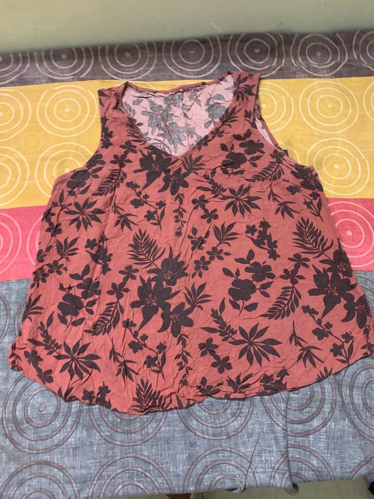 stylish sleeveless top