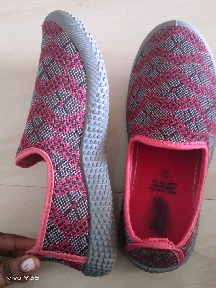 casual wear shoe