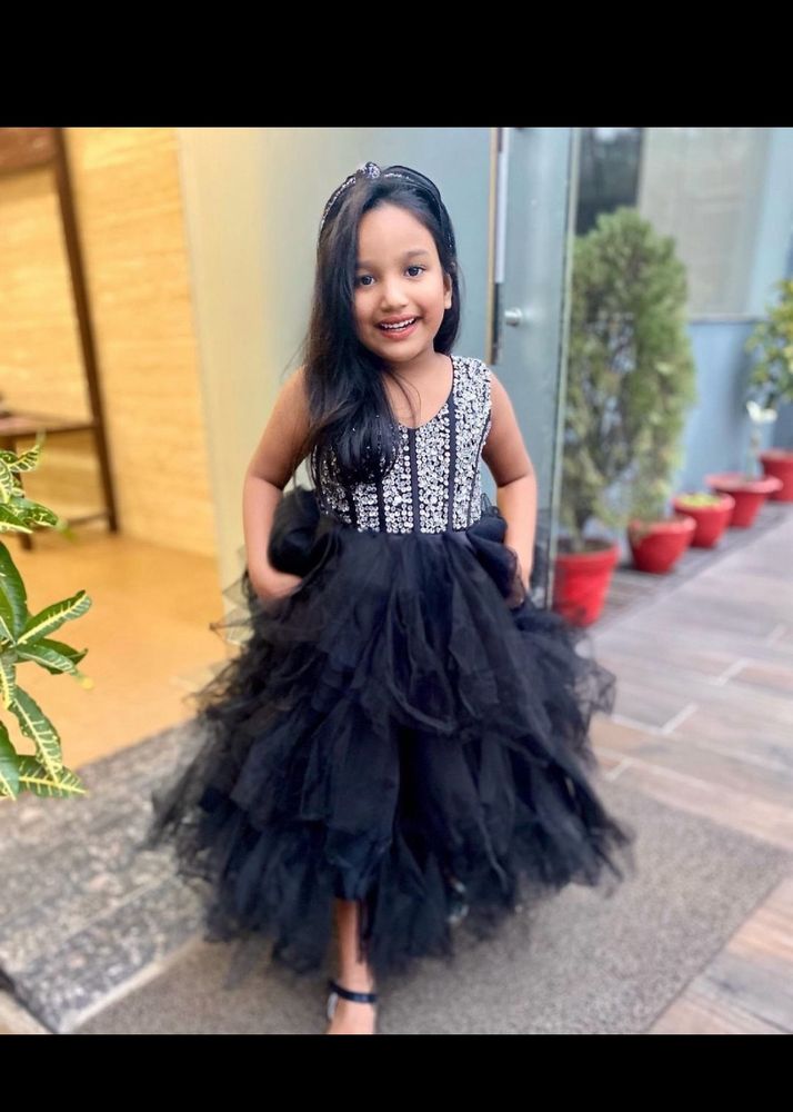 Hopscotch Black Sirosa Gown