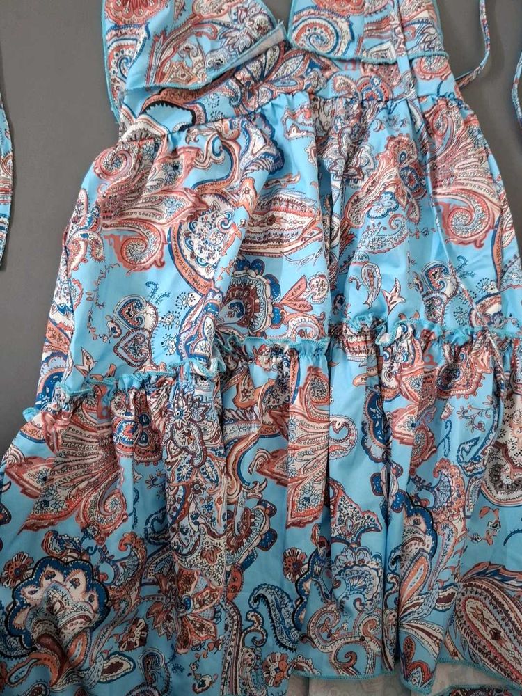 Paisley Print Backless Dress