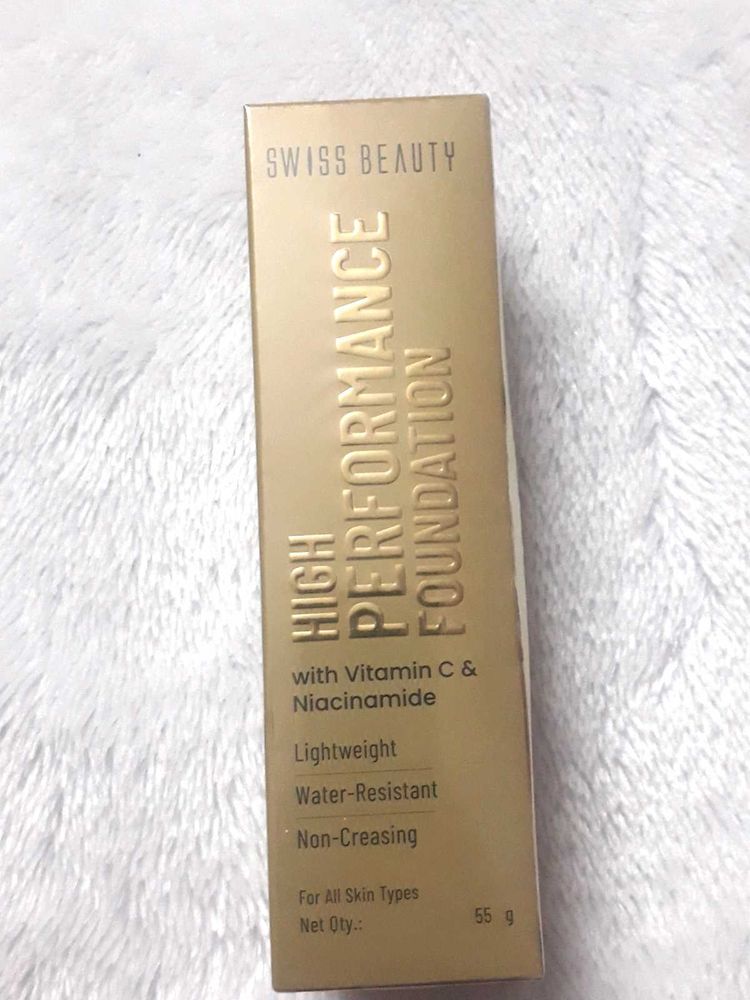 Swiss Beauty High Performance Liquid Dewy Foundati