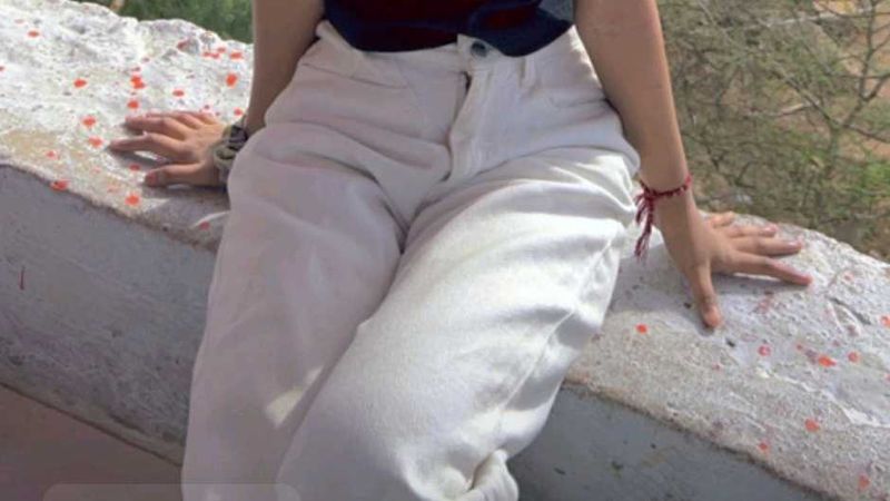 White linen pants